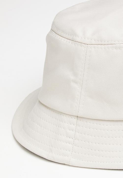 Superbalist - Fallon bucket hat - off white
