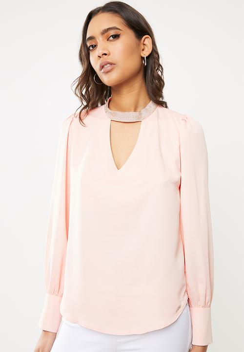 SISSY BOY - Girl boss: blouse with bling neck trim - pink