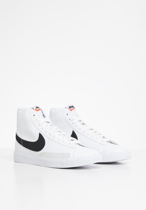 Nike - Nike blazer mid - white & black