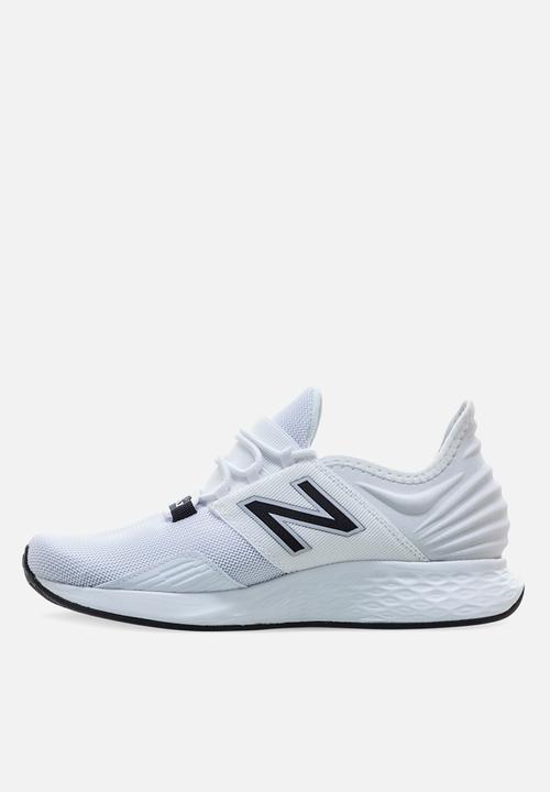 New Balance  - Fresh foam roav - white