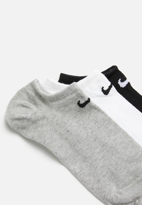 Nike - Lightweight 3 pack no show socks - multi