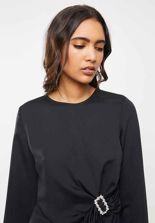 SISSY BOY - Girl boss: asymmetric blouse with bling pin detail - black