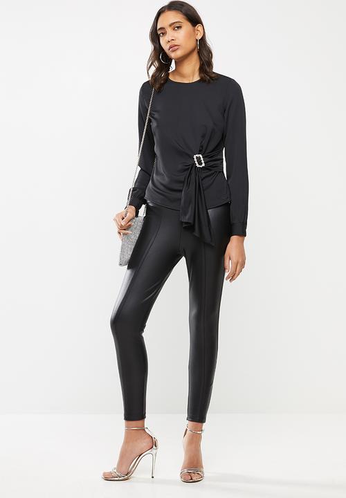 SISSY BOY - Girl boss: asymmetric blouse with bling pin detail - black