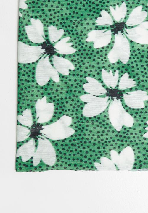 Superbalist - 2 pack snood mask set - green floral/black
