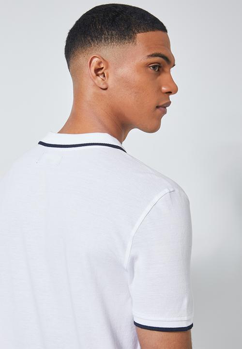 Superbalist - Luka slim pique tipped golfer - white