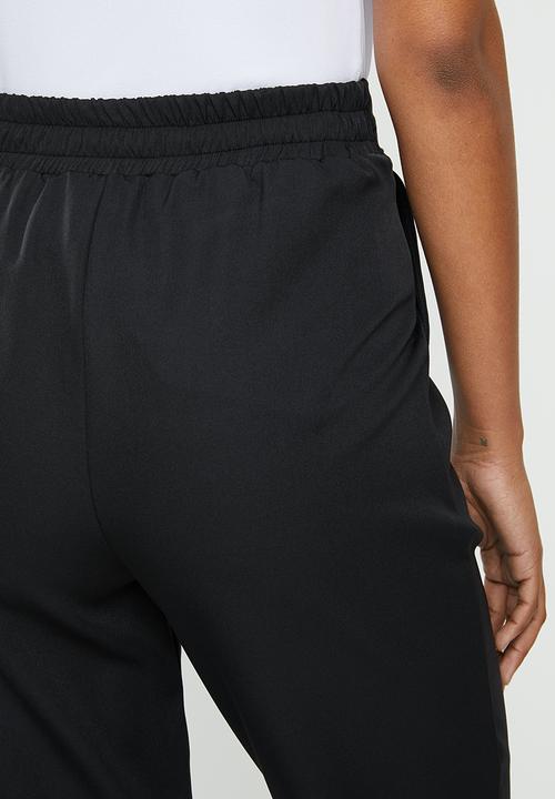 edit - Pull on tapered pant - black