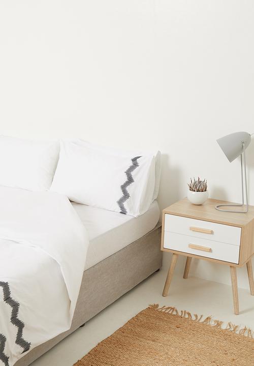 Sixth Floor - Zane embroidered cotton duvet set - white & black