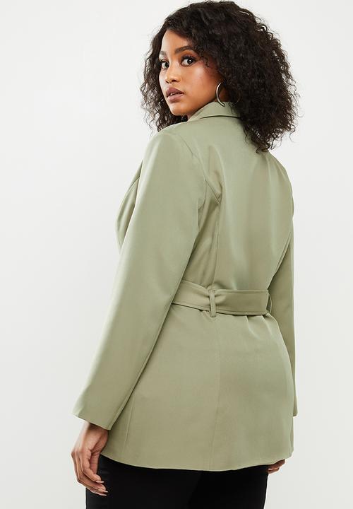 Missguided - Plus belted tailored jacket - green