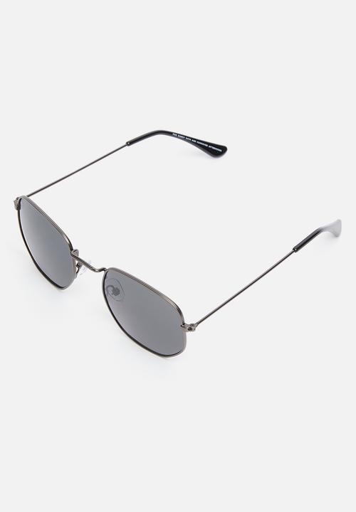 CHPO - Ian - Gunmetal