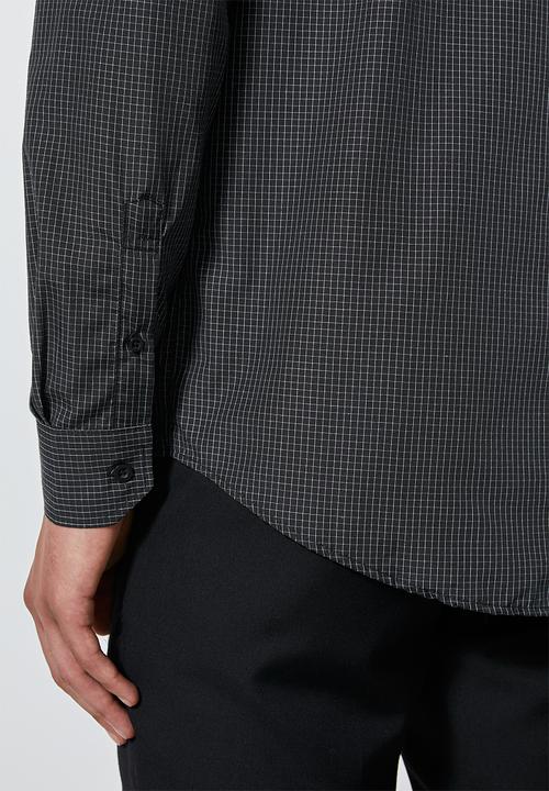 Superbalist - Jos slim fit long sleeve shirt - black & white