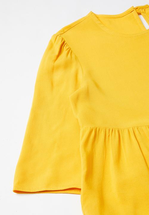 Superbalist - Styled 3/4 sleeve dress - yellow