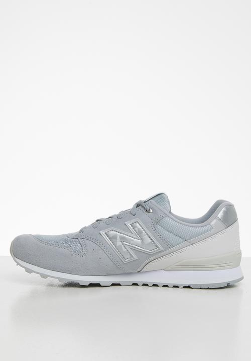 New Balance  - Classic 996 - moonbeam