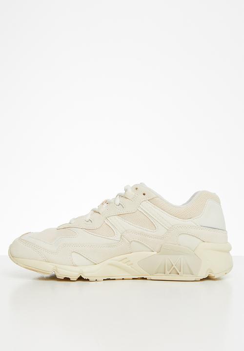 New Balance  - 850 Classic - beige
