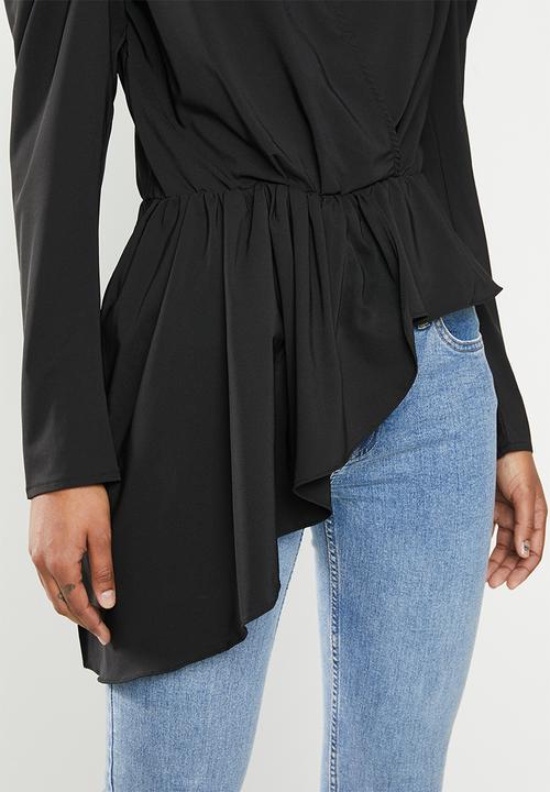 Missguided - Puff sleeve plunge neck asymmetrical frill hem blouse - black