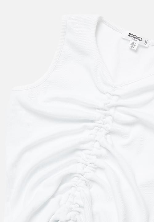 Missguided - Petite v-neck ruched rib sleeveless midi dress - white