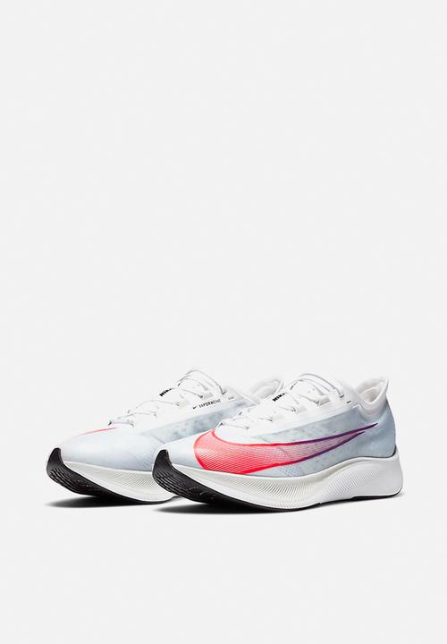 Nike - Zoom Fly 3 - white / flash crimson-spruce aura