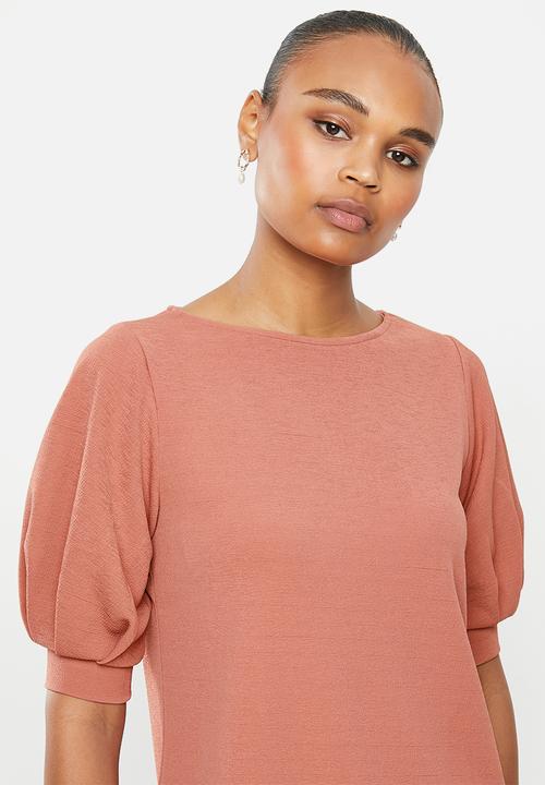 edit - Textured knit puff sleeve tee  - rose 