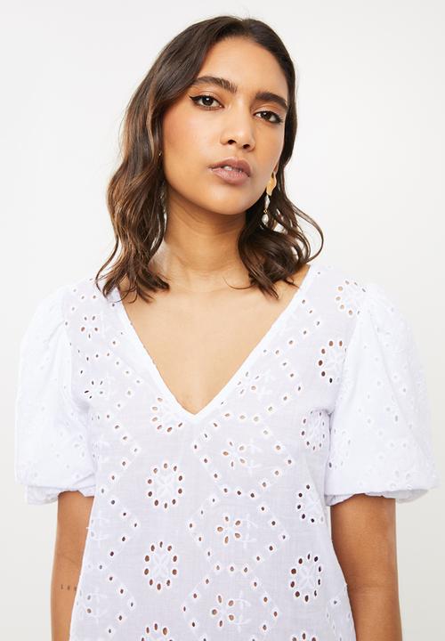 VELVET - Double puff ballon sleeve shell top - white