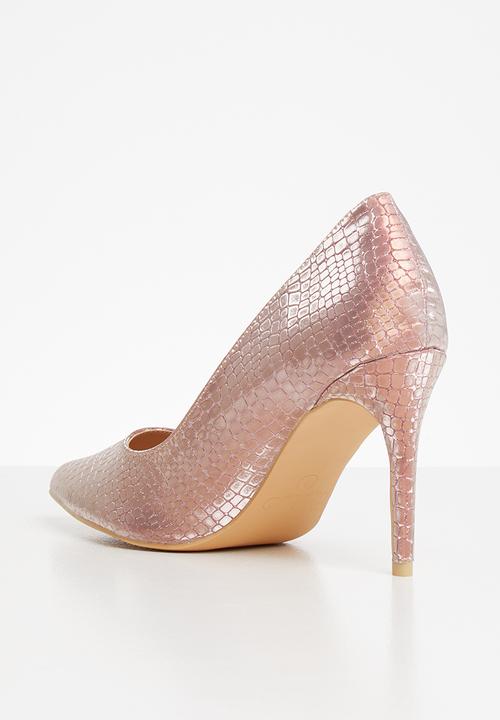 Miss Black - Fourdee court - pink