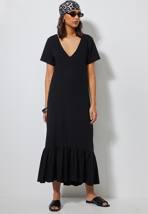 Superbalist - V-neck dress with tiered hem - black