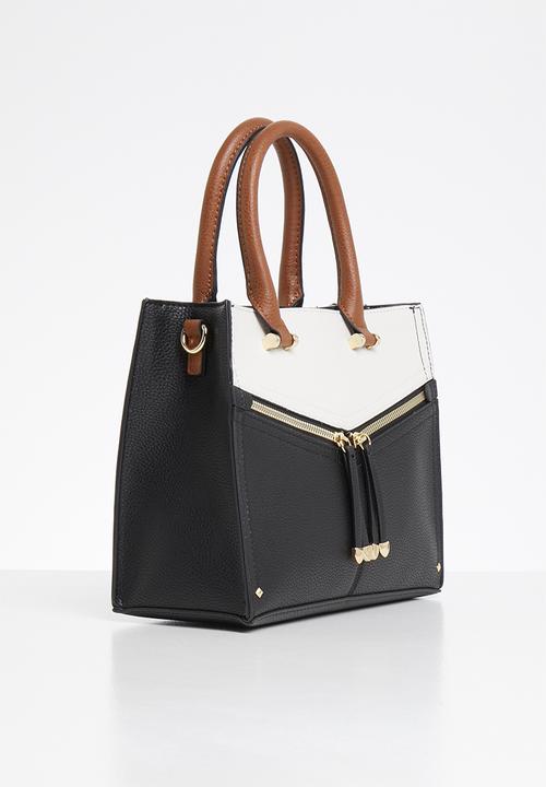 Call It Spring - Bossy - black & white