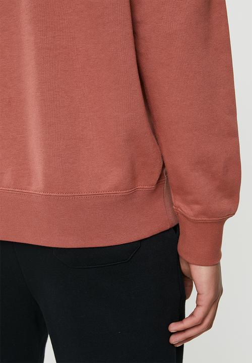 Nike - Nsw club crew neck sweater -  claystone red/claystone red