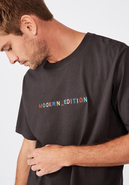Cotton On - Tbar text T-shirt - washed black