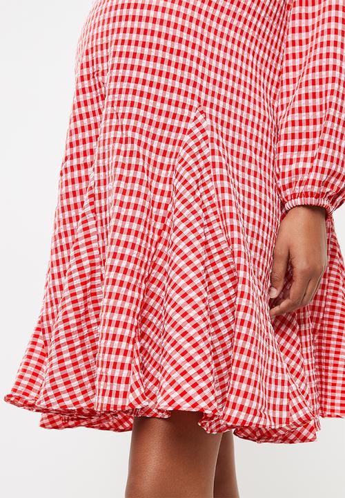 Glamorous - Maternity gingham swing dress with front tie - pink & red