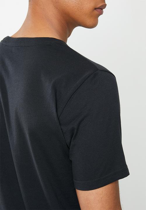New Balance  - New Balance  classic core logo tee - black