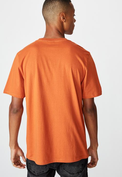 Cotton On - Tbar art T-shirt - dirty clay