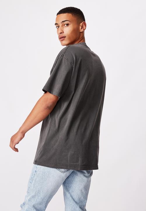 Cotton On - Loose fit washed pocket tee - washed black