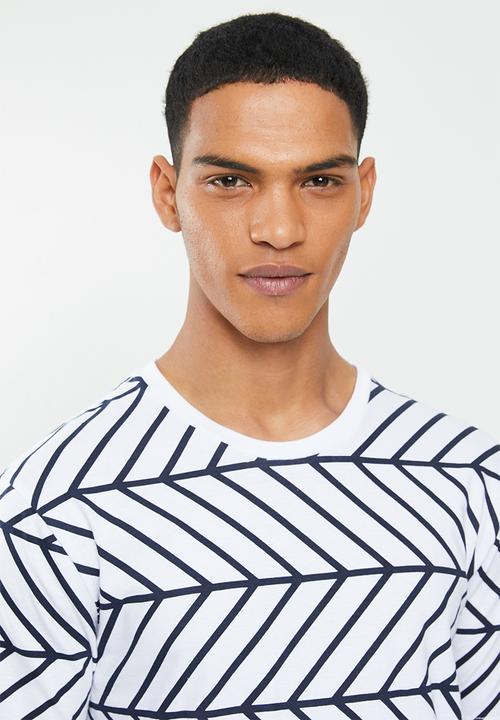 Mami Wata - Striped chevron tee - blue & white