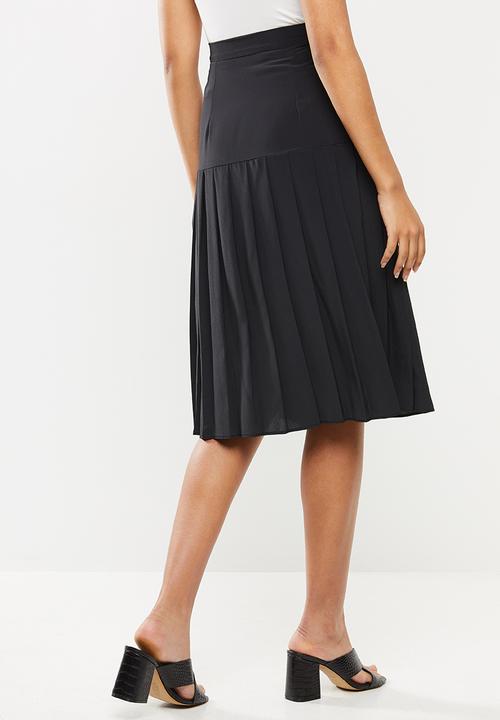 VELVET - Pleated midi skirt - black