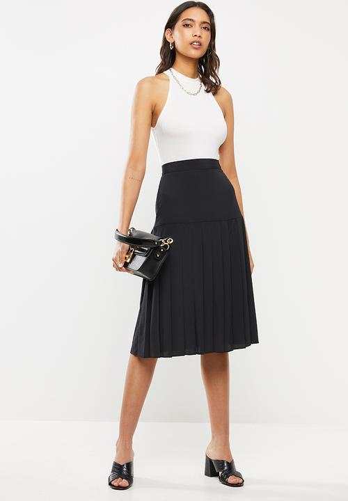 VELVET - Pleated midi skirt - black