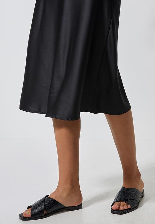 Superbalist - Bias midi slip skirt - black