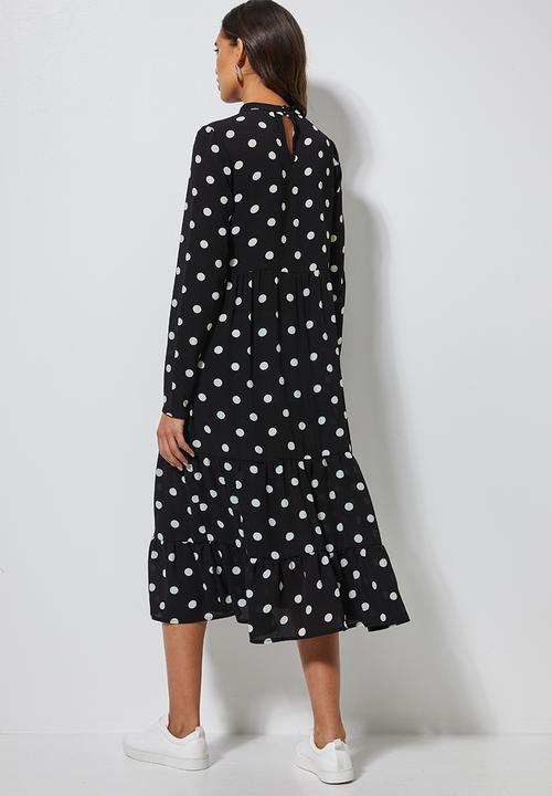 Superbalist - High neck tiered dress - black & white