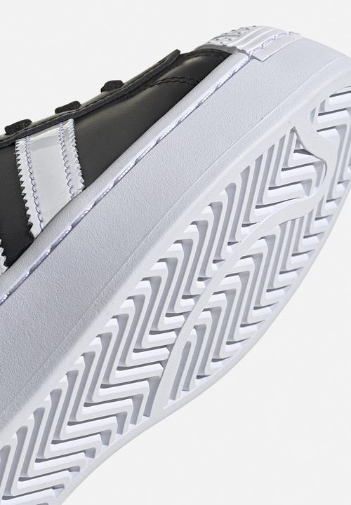 adidas Originals - Superstar plateau - black / white