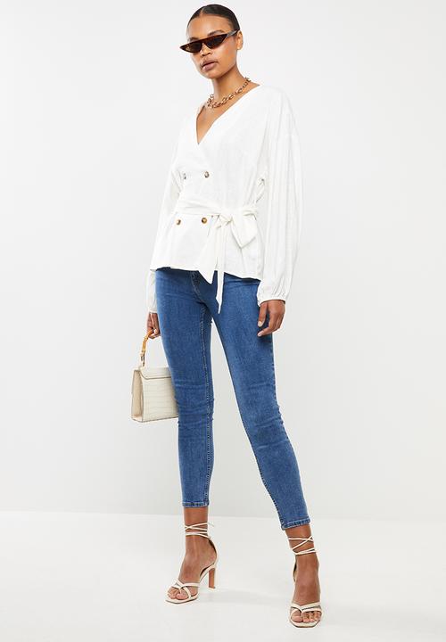 Missguided - Belted longline shirt - white