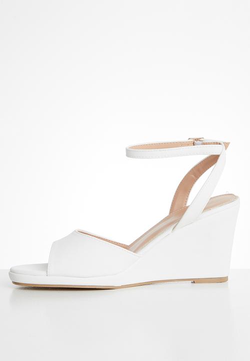 Superbalist - Ella wedge heel - white