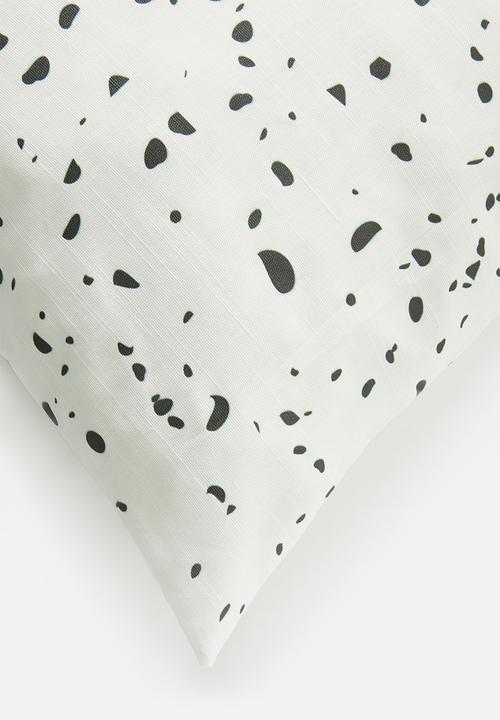 Sixth Floor - Cody cushion cover - black & white