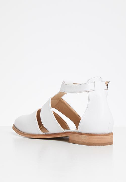 Superbalist - Angela fisherman shoe - white