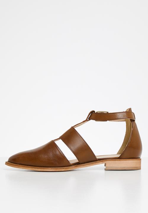 Superbalist - Angela fisherman shoe - tan