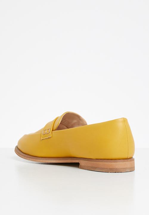 edit - Storm loafer - yellow