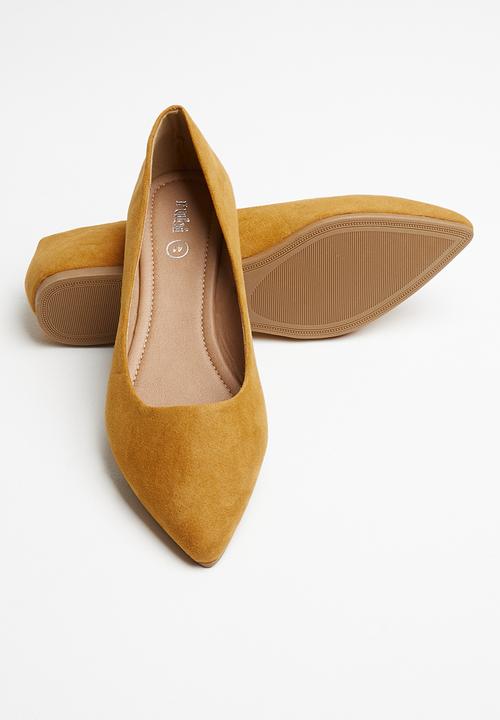 Cotton On - Primo point - mustard 