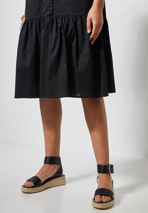 Superbalist - Cotton button thru dress with tier - black