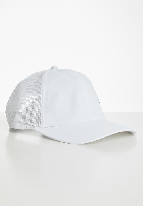 ASICS - Essential 6 panel cap - white
