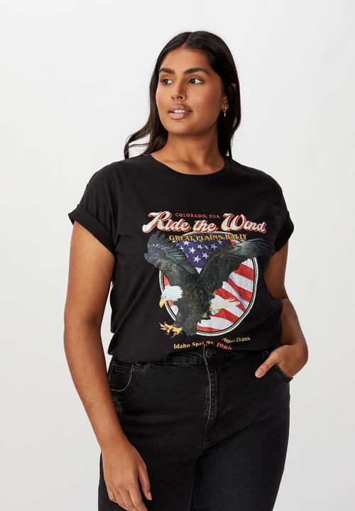 Cotton On - Curve graphic license tee - ride the wind/black