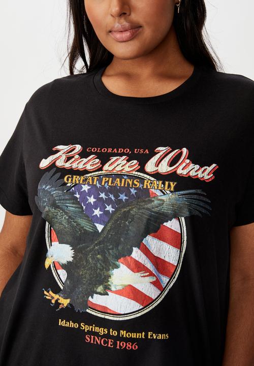 Cotton On - Curve graphic license tee - ride the wind/black