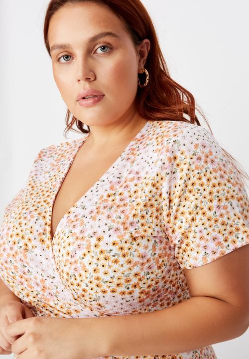 Cotton On - Curve Sasha short sleeve wrap dress - multi 