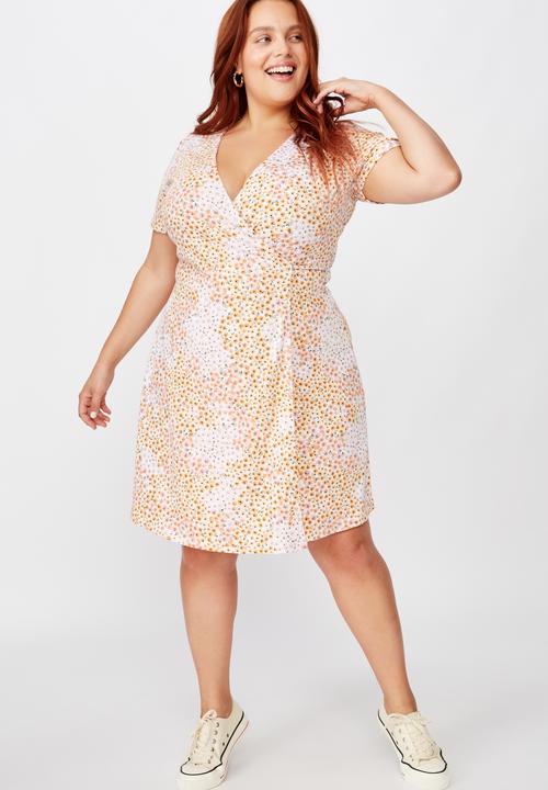 Cotton On - Curve Sasha short sleeve wrap dress - multi 